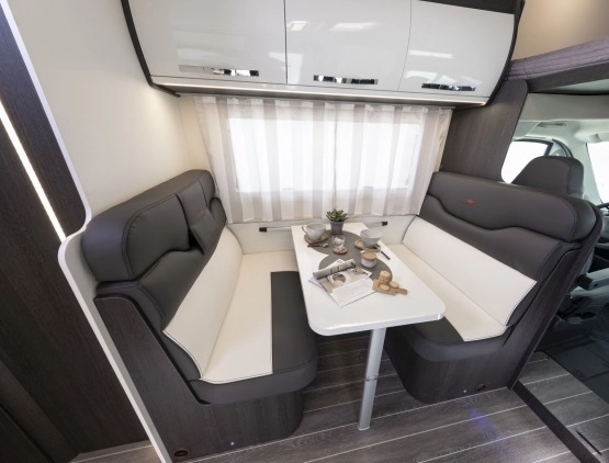                         Od ręki NOWY Roller Team 295M 6os. Ford alkowa - zdjęcie 10
                        