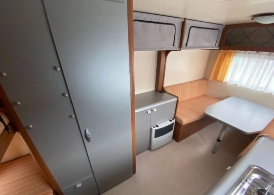                         ogrzewanie - Przyczepa kempingowa KNAUS 400
                        