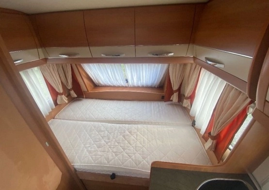                         Przyczepa kempingowa Hobby 450 - zdjęcie 4
                        