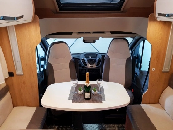                         Kamper Ci Horon 84XT 5 osob. Nowy od reki - zdjęcie 6
                        