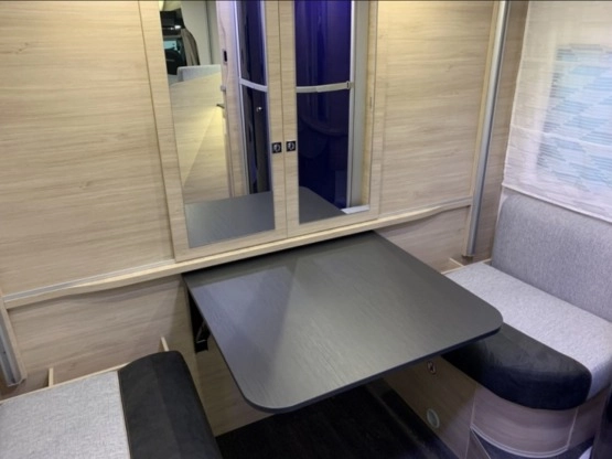                         Nowy Kamper Ford CHAUSSON 716 170KM 5osobowy  - zdjęcie 12
                        