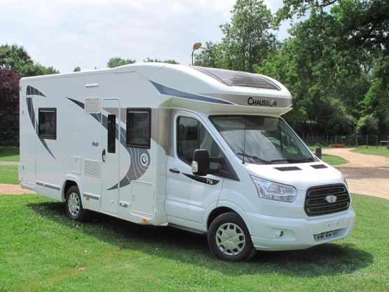                         Nowy Kamper Ford CHAUSSON 716 170KM 5osobowy  - zdjęcie 1
                        