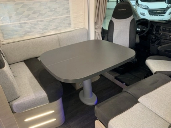                         Nowy Kamper Ford CHAUSSON 716 170KM 5osobowy  - zdjęcie 4
                        