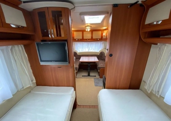                         Przyczepa kempingowa Hobby 540 - zdjęcie 13
                        