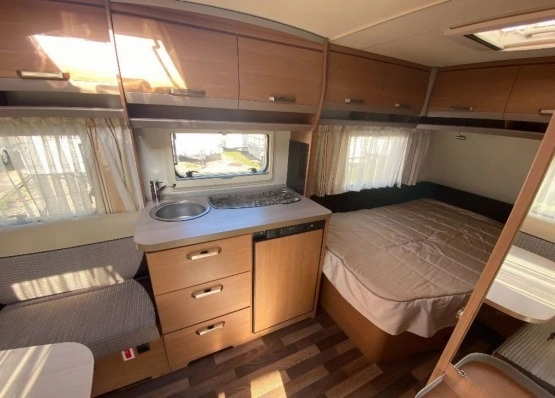                         Przyczepa kempingowa KNAUS 450 - zdjęcie 9
                        