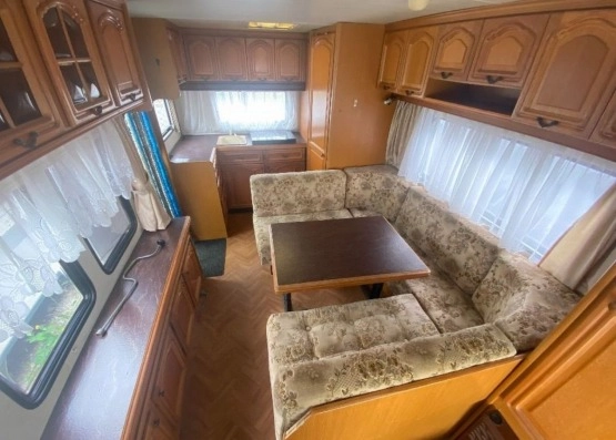                         Przyczepa kempingowa Hobby 550 - zdjęcie 6
                        