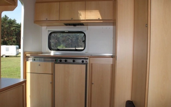                         Przyczepa kempingowa Burstner 360 TL - zdjęcie 11
                        