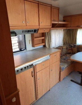                         Przyczepa kempingowa KNAUS 495 - zdjęcie 11
                        