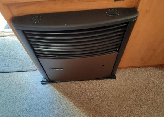                         Przyczepa kempingowa KNAUS 495 - zdjęcie 8
                        