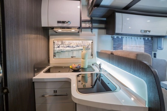                         Kamper Benimar Mileo 296 - zdjęcie 7
                        