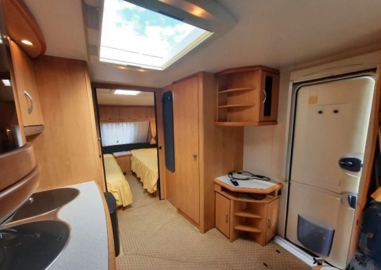                         Przyczepa kempingowa Hobby 560 Excellent UL - zdjęcie 3
                        