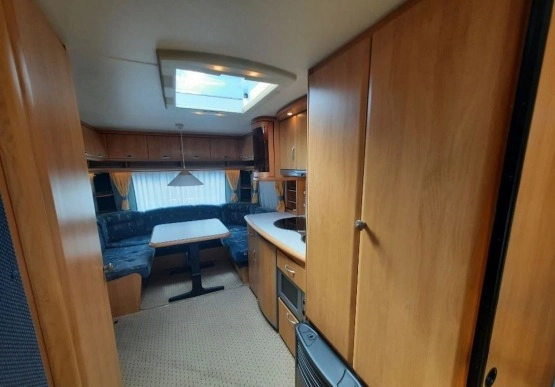                         Przyczepa kempingowa Hobby 560 Excellent UL - zdjęcie 4
                        