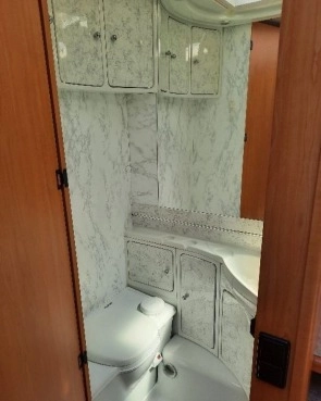                         Przyczepa kempingowa LMC 540 Luxsus - zdjęcie 9
                        