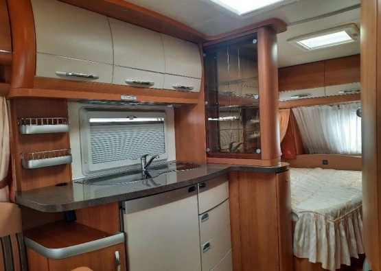                         Przyczepa kempingowa Hobby 495 Excellent - zdjęcie 2
                        