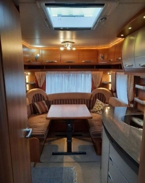                         Przyczepa kempingowa Hobby 540 Excelent - zdjęcie 2
                        