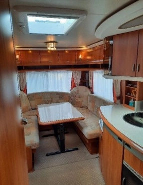                         Przyczepa kempingowa Hobby 540 Excellent UFE - zdjęcie 2
                        