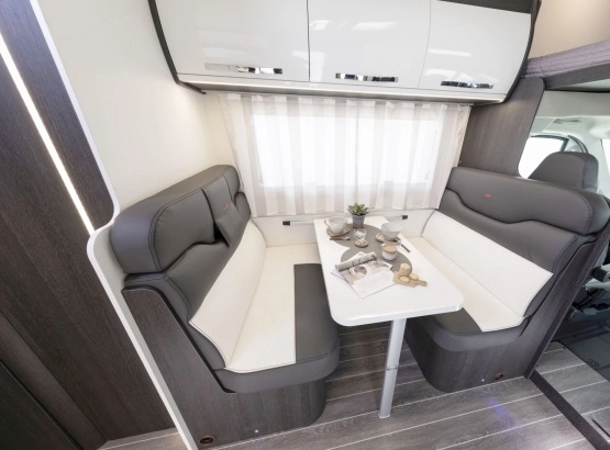                         Nowy Roller Team 295M automat alkowa 6 osób - zdjęcie 4
                        