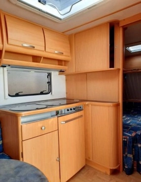                         Przyczepa kempingowa LMC 470 Musterland - zdjęcie 5
                        