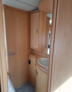                         Przyczepa kempingowa Hobby 500 KMFE De Luxe - zdjęcie 6
                        