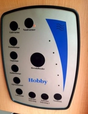                         Przyczepa kempingowa Hobby 500 KMFE De Luxe - zdjęcie 7
                        