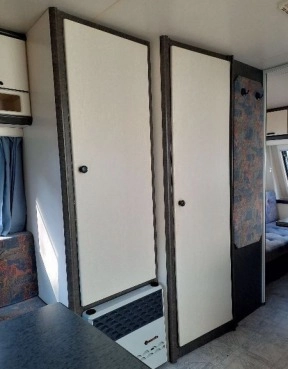                         Przyczepa kempingowa Hobby 450 - zdjęcie 6
                        