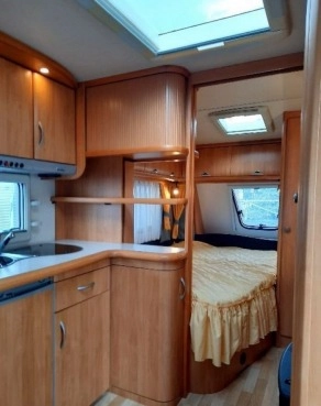                         Przyczepa kempingowa Hobby 495 Excellent - zdjęcie 2
                        