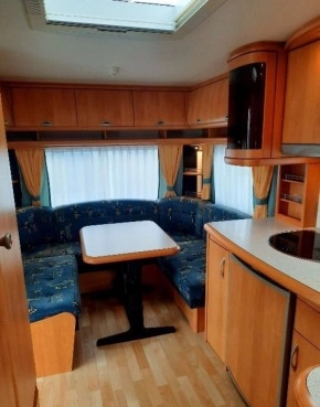                         Przyczepa kempingowa Hobby 495 Excellent - zdjęcie 3
                        