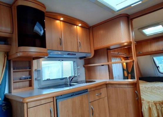                         Przyczepa kempingowa Hobby 495 Excellent - zdjęcie 4
                        