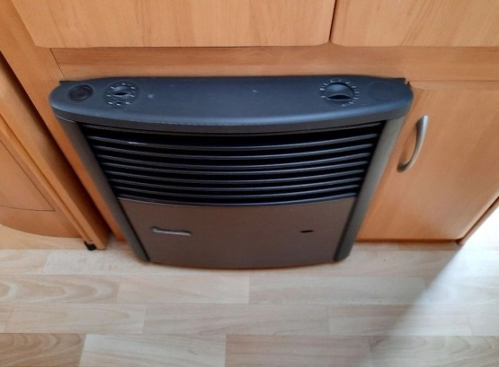                         Przyczepa kempingowa Hobby 495 Excellent - zdjęcie 8
                        