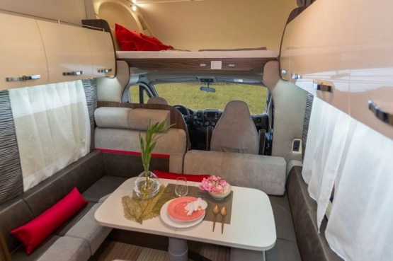                         Kamper Benimar Sport 324 - zdjęcie 7
                        