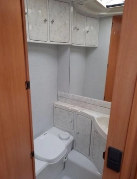                         Przyczepa kempingowa LMC 495 - zdjęcie 6
                        