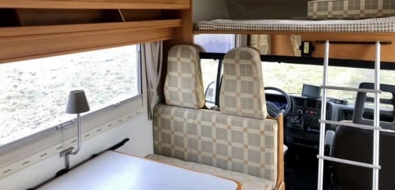                         Sprzedam pięknego kampera  - zdjęcie 13
                        