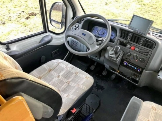                         Sprzedam pięknego kampera  - zdjęcie 1
                        