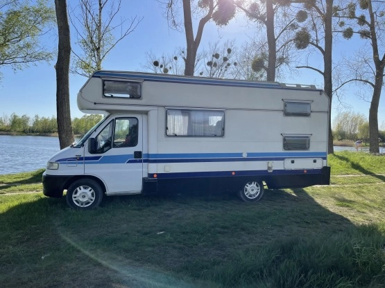                         Sprzedam SIEDMIO osobowego kampera ! - zdjęcie 1
                        