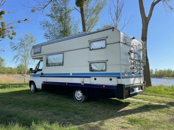                         Sprzedam SIEDMIO osobowego kampera ! - zdjęcie 7
                        