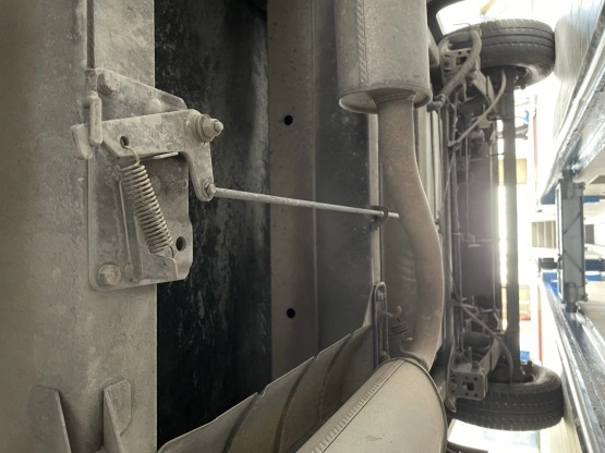                         Sprzedam SIEDMIO osobowego kampera ! - zdjęcie 9
                        