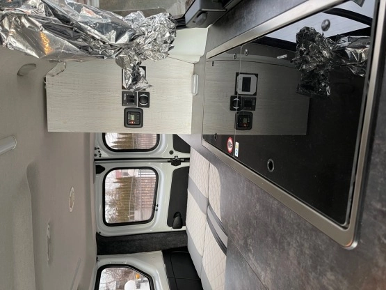                         Wynajem kamper - Renault Trafic 1,6 Kamperbus camper do wynajęcia - zdjęcie 5
                        