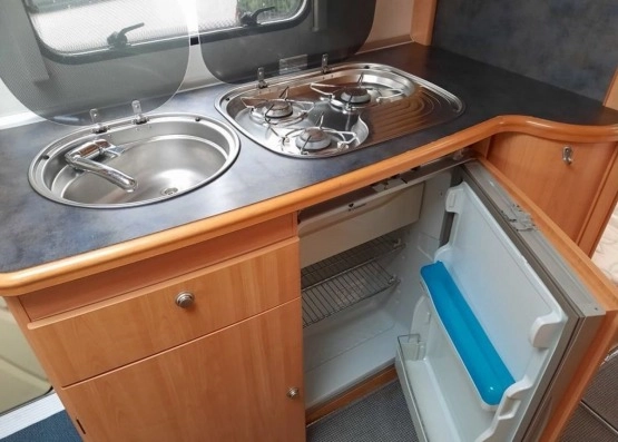                         Przyczepa kempingowa LMC 495 - zdjęcie 8
                        