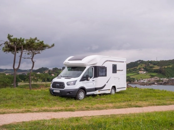                         Kamper Benimar Tessoro 440 UP - zdjęcie 2
                        