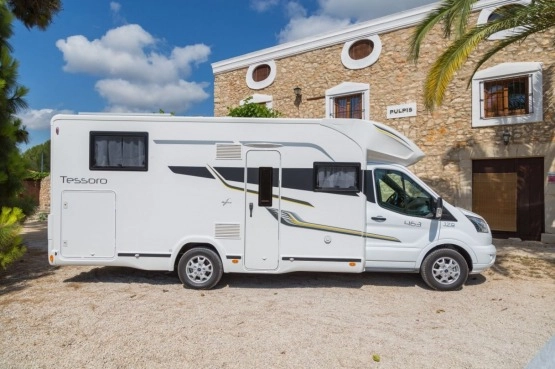                         Kamper Benimar Tessoro 463 - zdjęcie 5
                        