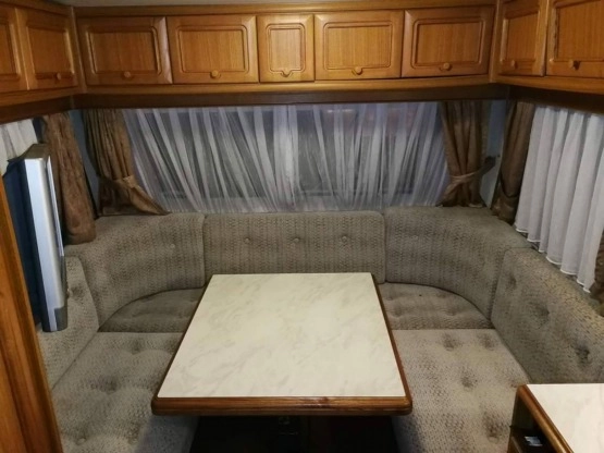                         Przyczepa kempingowa Hobby 470 - zdjęcie 14
                        