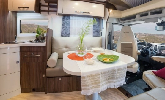                         Kamper Benimar Tessoro 467 - zdjęcie 3
                        