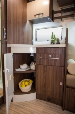                         Kamper Benimar Tessoro 467 - zdjęcie 6
                        