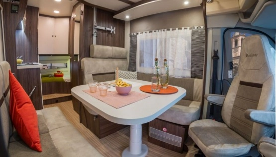                         Kamper Benimar Tessoro 483 - zdjęcie 4
                        