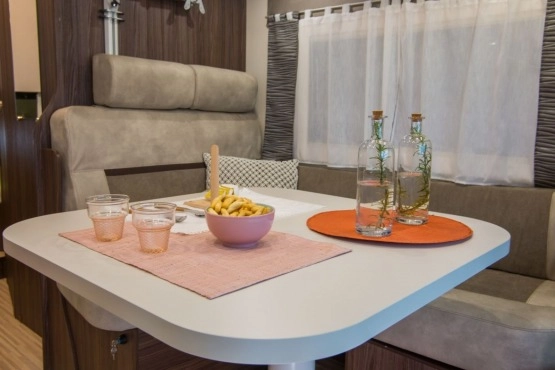                         Kamper Benimar Tessoro 483 - zdjęcie 6
                        