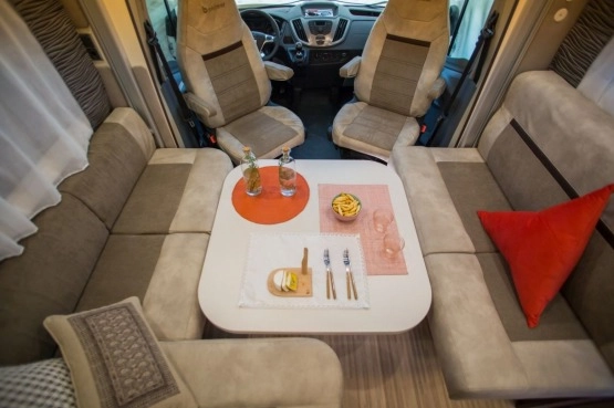                         Kamper Benimar Tessoro 483 - zdjęcie 9
                        