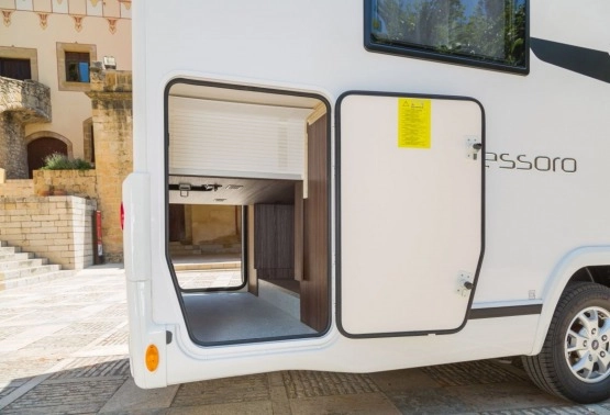                         Kamper Benimar Tessoro 494 - zdjęcie 2
                        