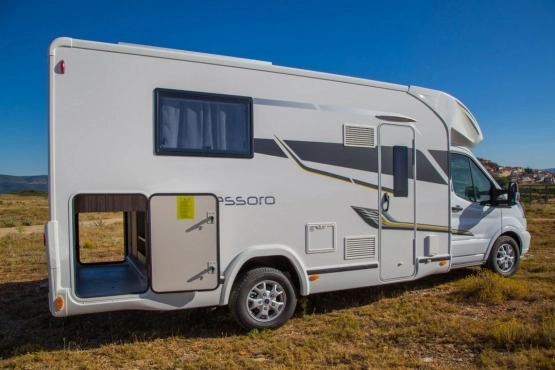                         Kamper Benimar Tessoro 495 - zdjęcie 5
                        