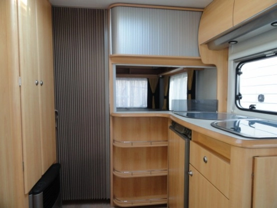                         Sprzedam Przyczepę Kempingową HOME CAR 466 KLIMA - zdjęcie 5
                        