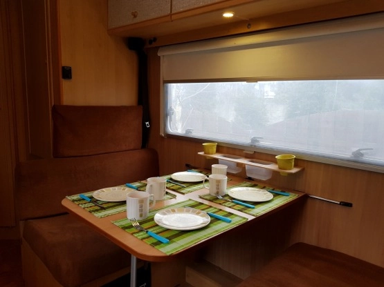                         Fiat Ducato CI Carioca  2.8 idtd Klimatyzacja silnikowa, Solar, Tempomat, Poduszki, 6-osobowy - zdjęcie 9
                        